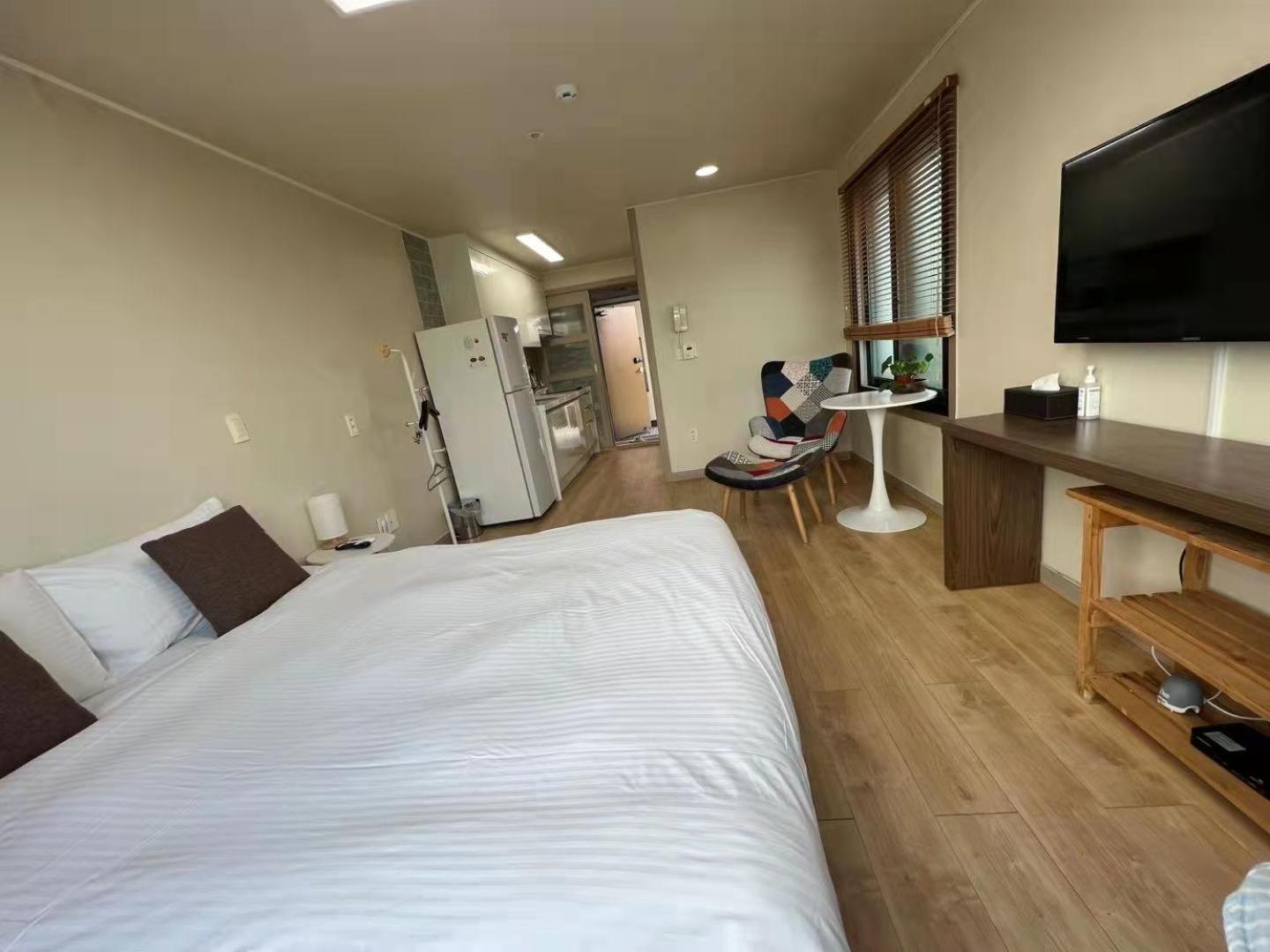 Living In Jeju Island Apartment Exterior photo