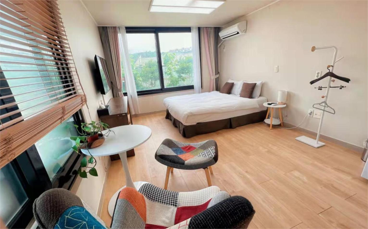 Living In Jeju Island Apartment Exterior photo