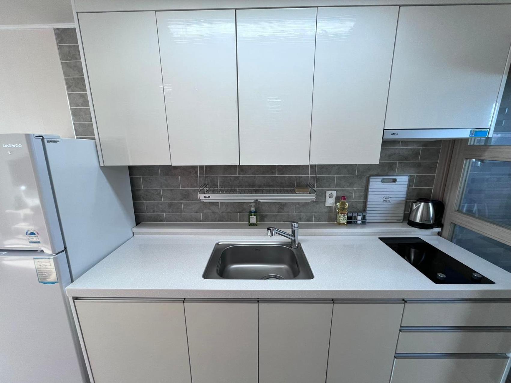 Living In Jeju Island Apartment Exterior photo